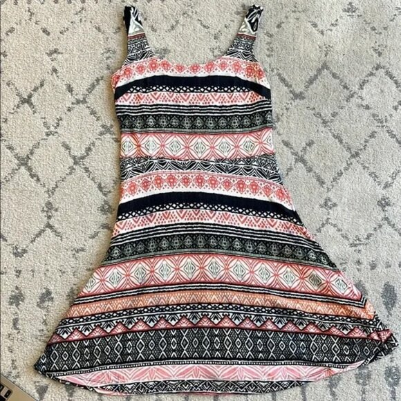 LOFT Dresses & Skirts - LOFT Pink and Black Sleeveless Sundress